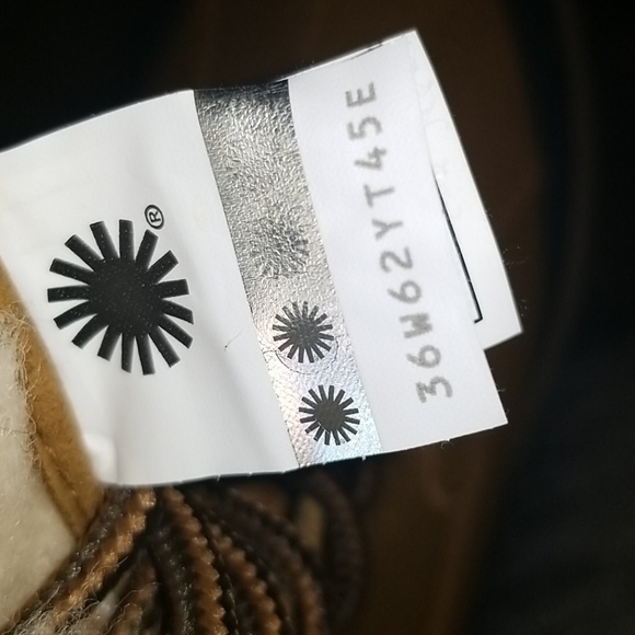 Waterproof boots - Picture 9 of 9